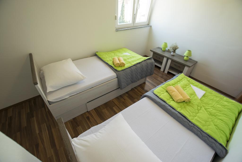 Apartment Duda สตารีกราด-ปาเคลนีซา ภายนอก รูปภาพ