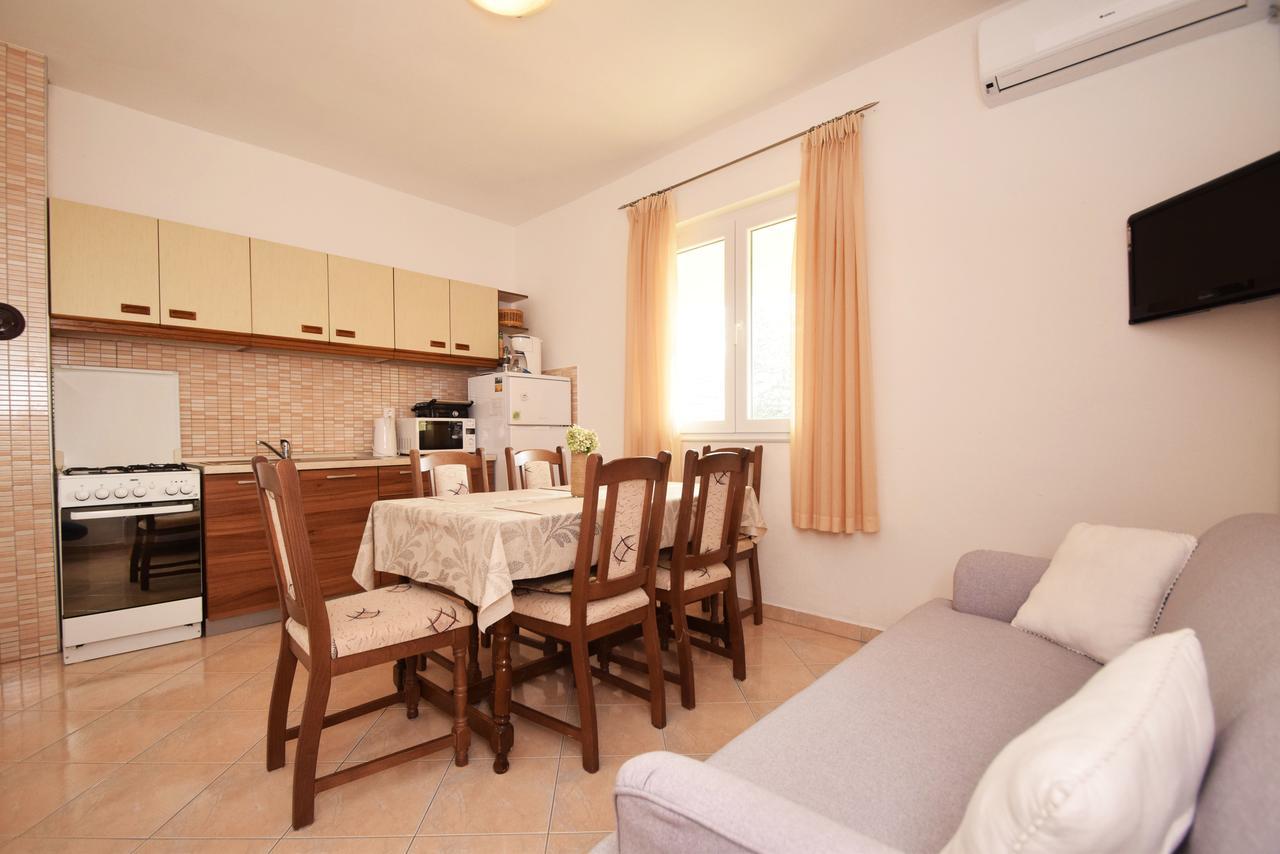 Apartment Duda สตารีกราด-ปาเคลนีซา ภายนอก รูปภาพ